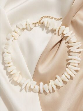 Cream White Chip Summer Choker Necklace